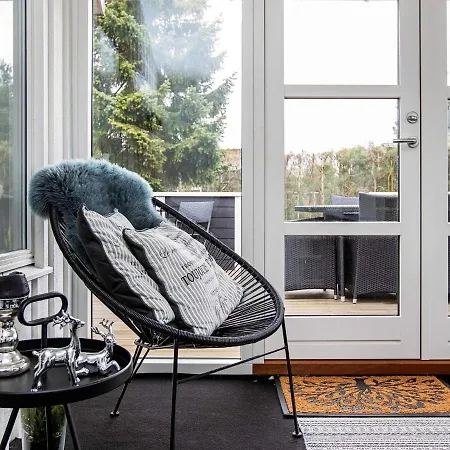 Holiday Vaeggerlose Lxxiv Casa vacanze Bøtø By