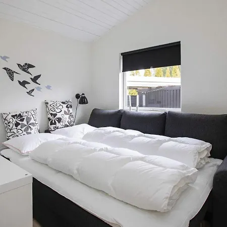 Holiday Vaeggerlose Lxxiv Casa vacanze *